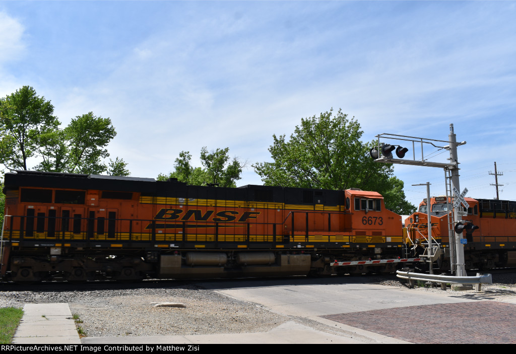 BNSF 6673